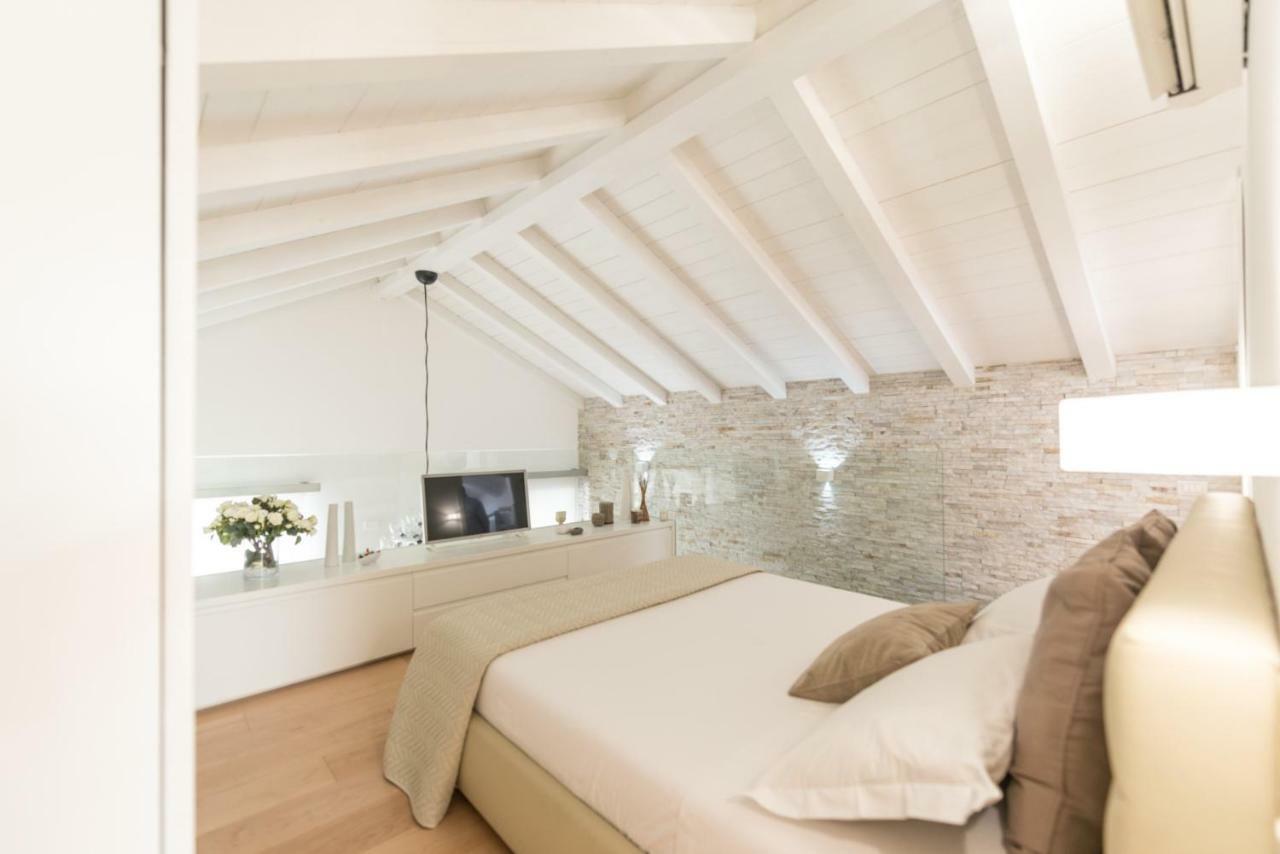 A Modo Nostro Design Home กาญารี ภายนอก รูปภาพ