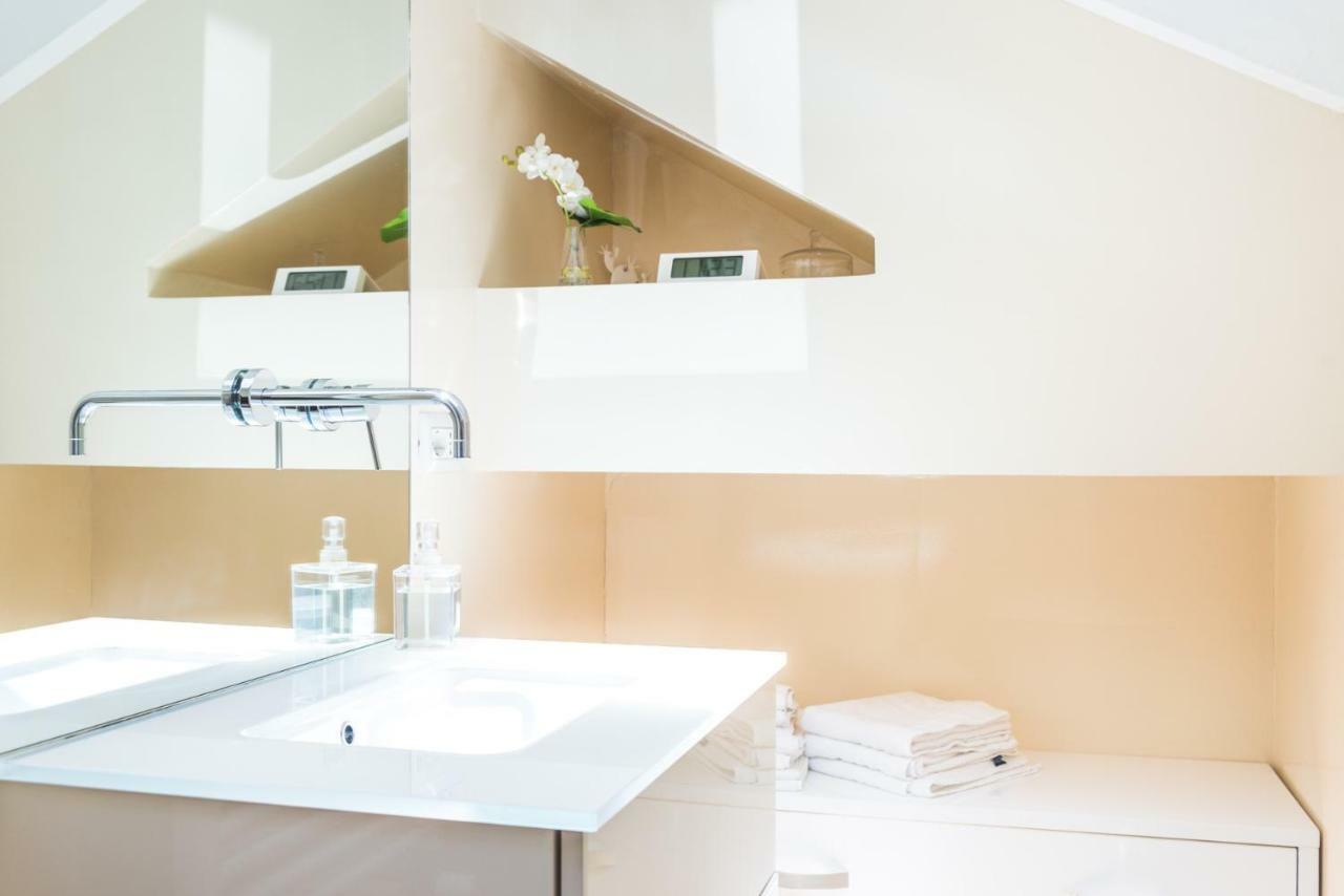 A Modo Nostro Design Home กาญารี ภายนอก รูปภาพ