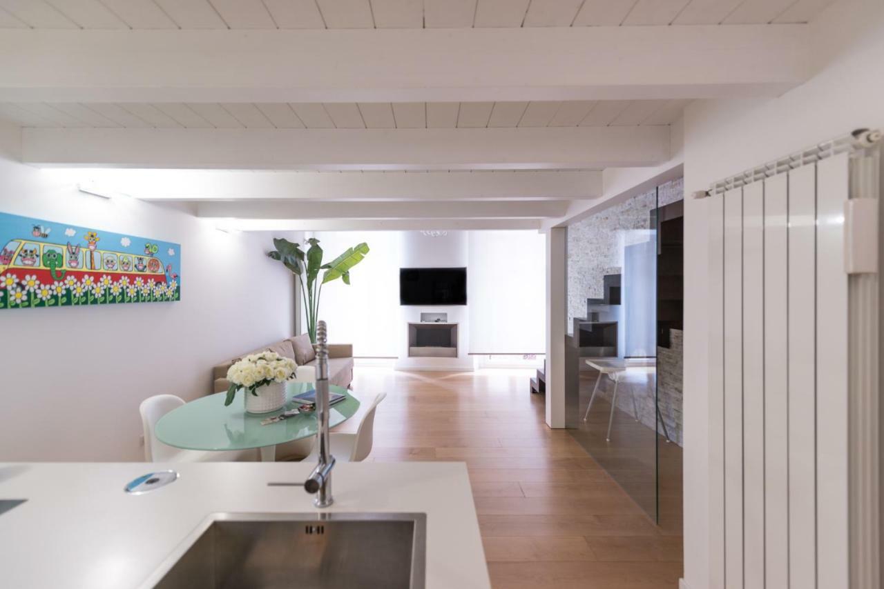 A Modo Nostro Design Home กาญารี ภายนอก รูปภาพ